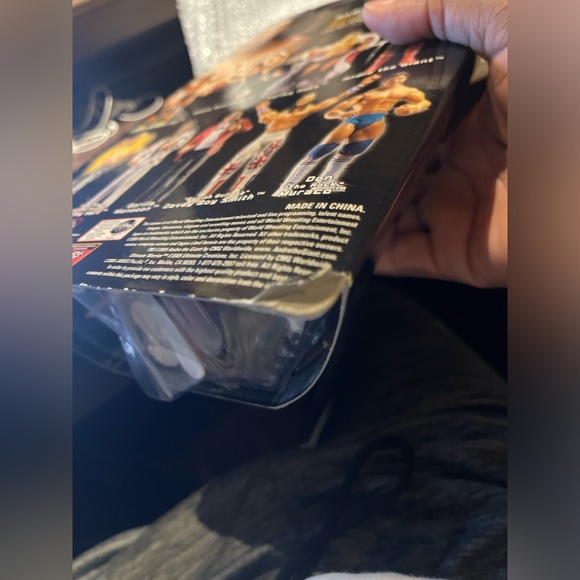 WWE Jakks Classic Superstars Collector Series 7 Andre the Giant with Steel Chair - Picture 5 of 7